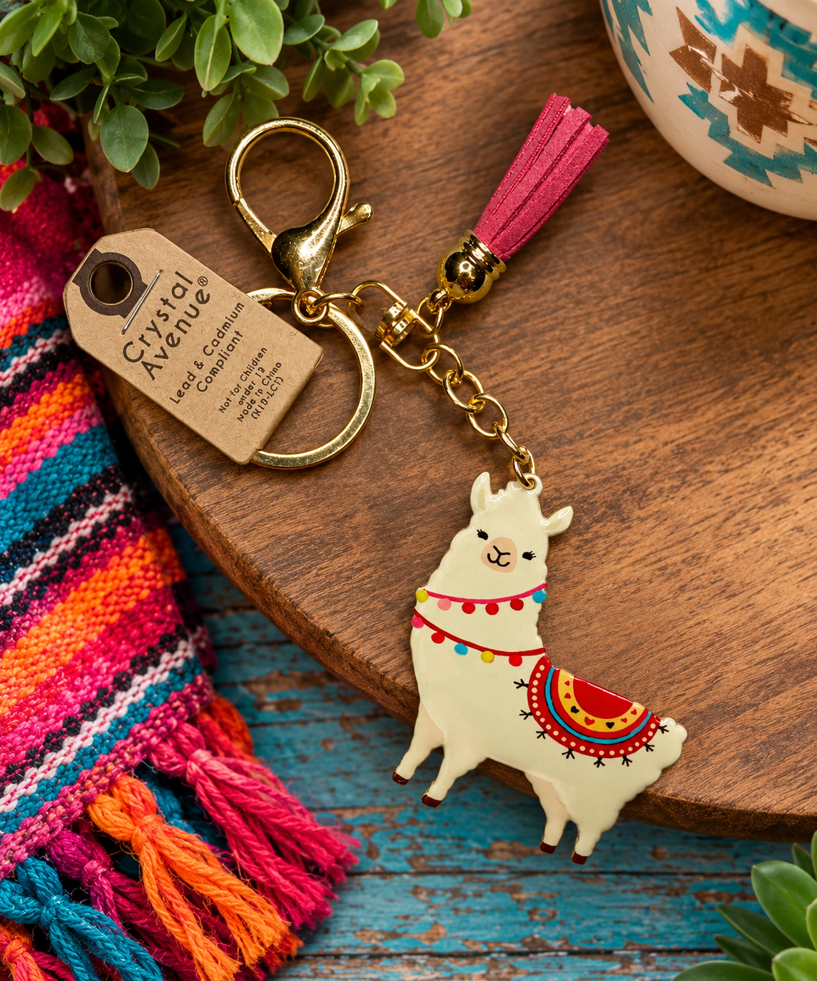 🦙 Festive Llama Keychain