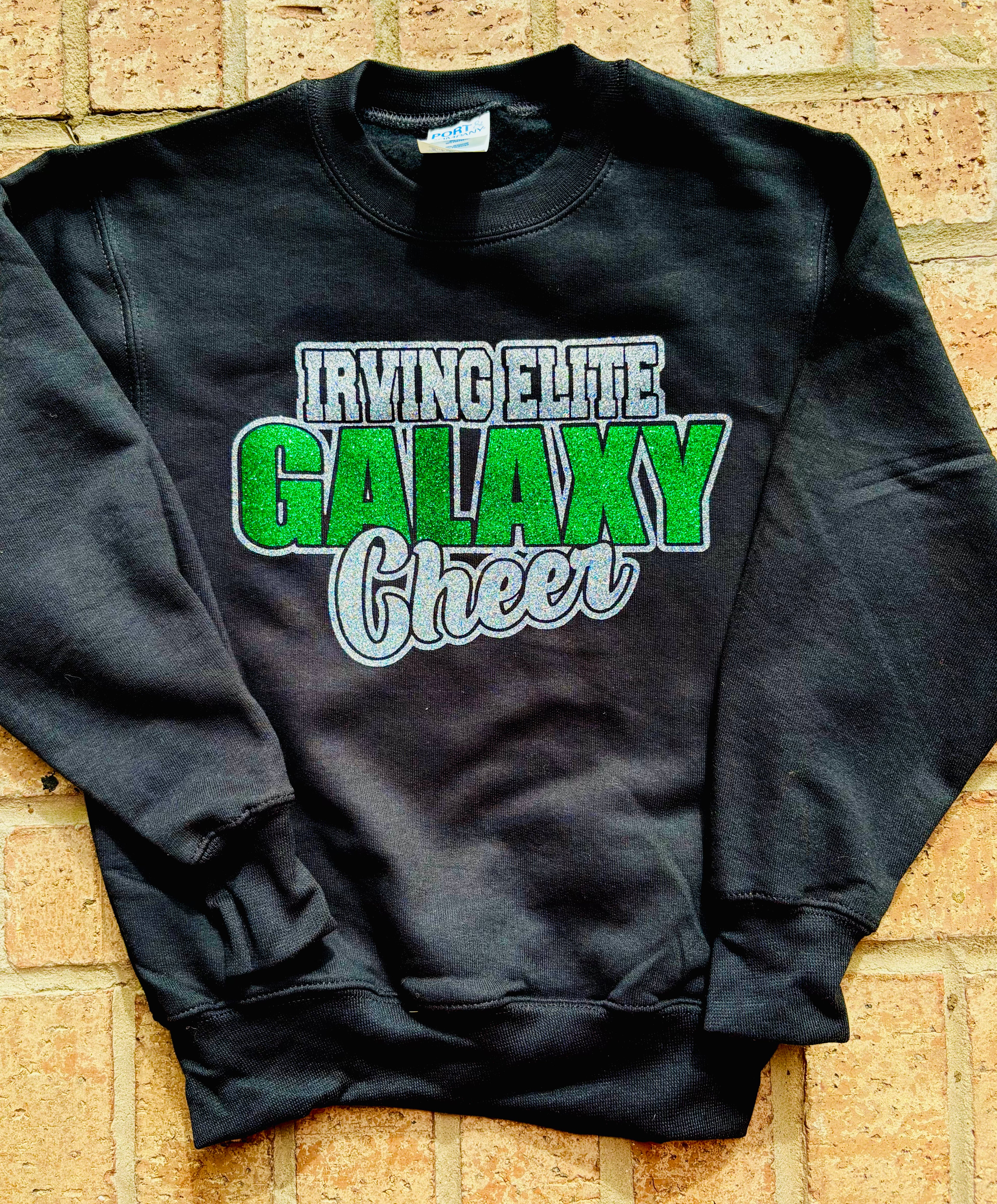TEAM SWEATER WITH GLITTER!