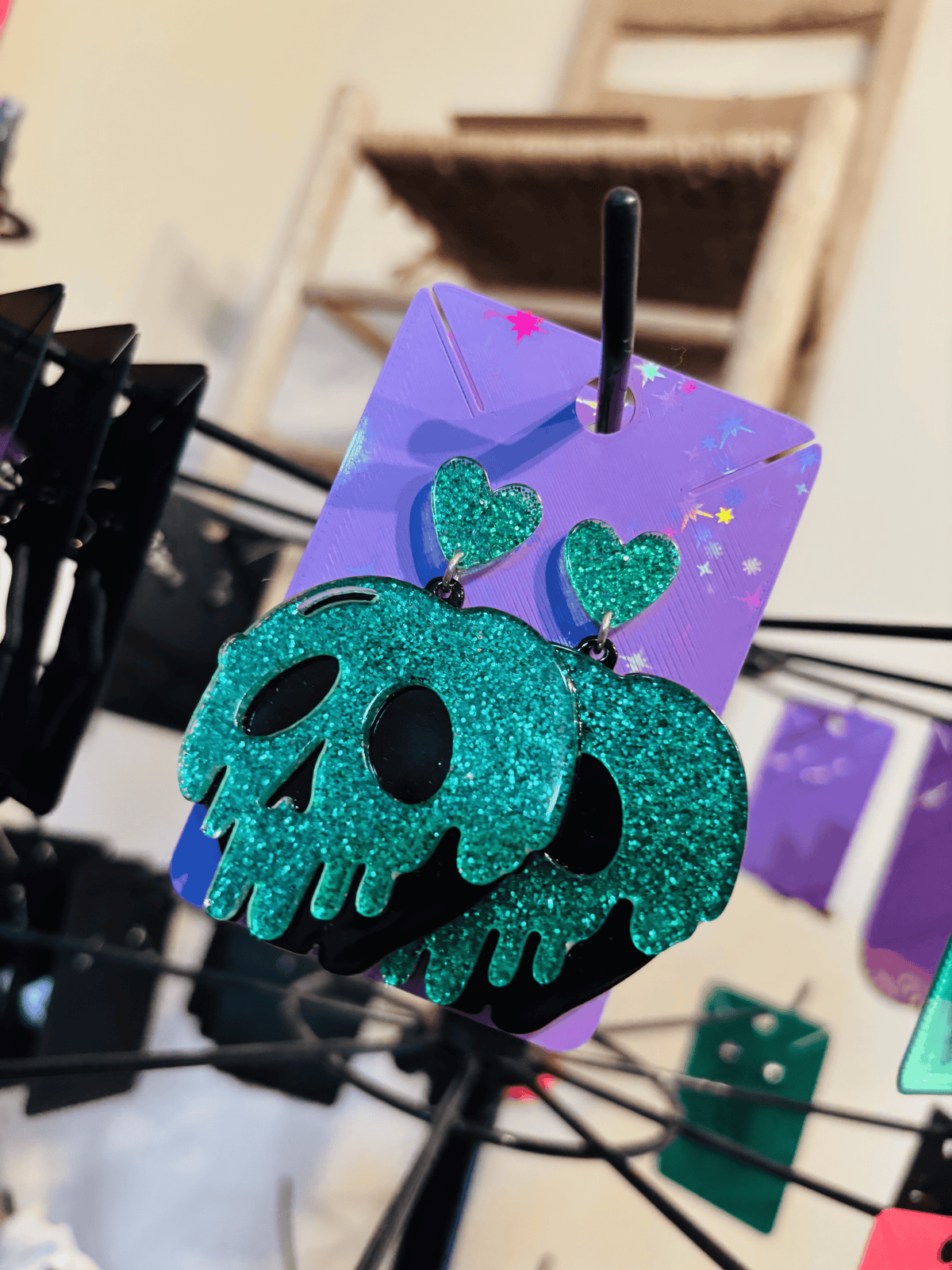 💚💀 Glitter Drip Skull Earrings